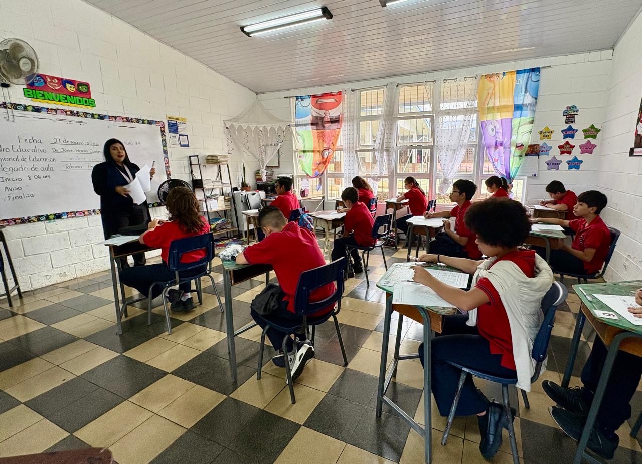 Pruebas estandarizadas escuela colegio MEP