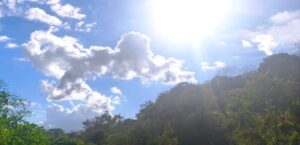 IMN confirma fuertes ráfagas de viento y una masa de aire seco sobre Costa Rica