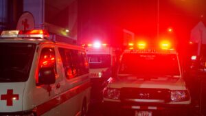 Ataques, accidentes y un atropello dejan dos fallecidos y cinco pacientes críticos durante la noche