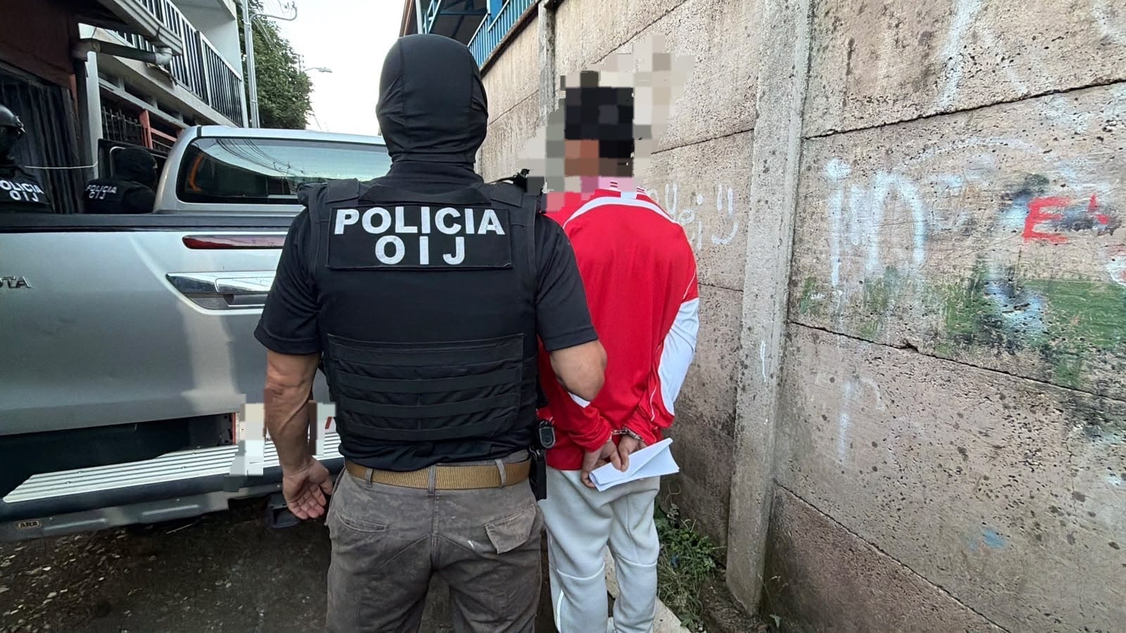 Cuatro allanamientos dejan tres detenidos por drogas y tentativa de homicidio en Alajuela