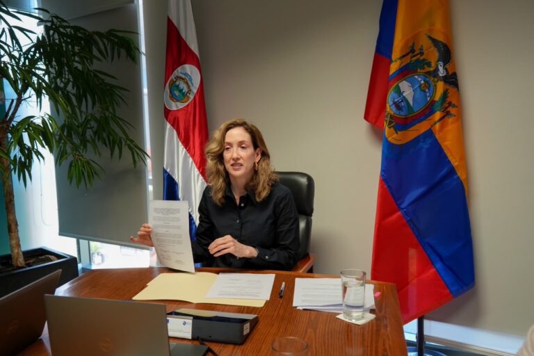 Costa Rica y Ecuador fijan procedimientos para administrar su acuerdo comercial.
