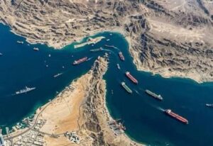 Trump propone imponer un peaje a los barcos que transiten por el estrecho de Ormuz y desata debate internacional