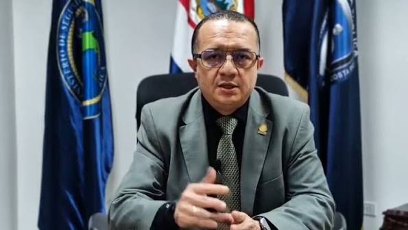 Ministro De Seguridad Publica Gerald Campos