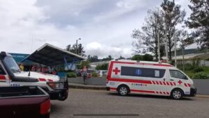 Quema de basura afecta a 12 menores en CTP de Oreamuno; dos fueron trasladadas