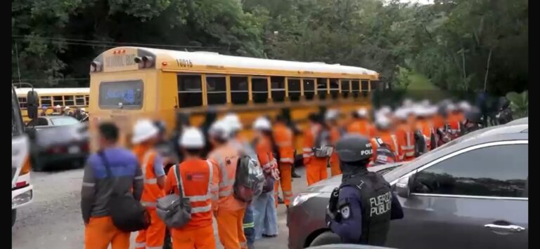 Autoridades realizan un operativo migratorio en una mina de oro ubicada en Miramar de Puntarenas.