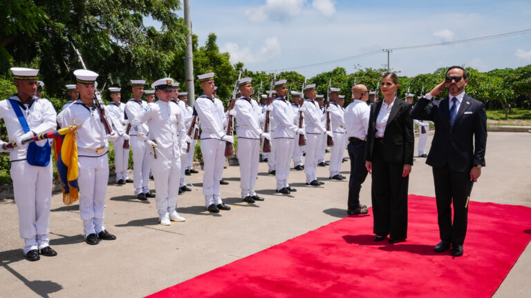 RECIBIMIENTO SEDE GOBIERNO 7