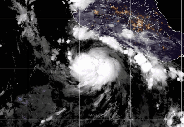 Tormenta Tropical Polo3